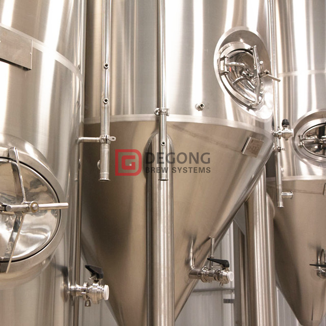 Serbatoio di produzione di birra Customzied semi-automatico completo in acciaio inossidabile / rame da 1000 litri per uso commerciale