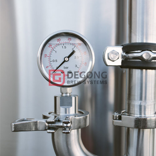 Vendita fermentatore / unità di birra pressurizzata isolata e rivestita  1000L - Acquista fermentatore di birra 1000L, sistema di birrificio per  birra, sistema di fermentazione della birra Prodotto su DEGONG Brewery  Equipment